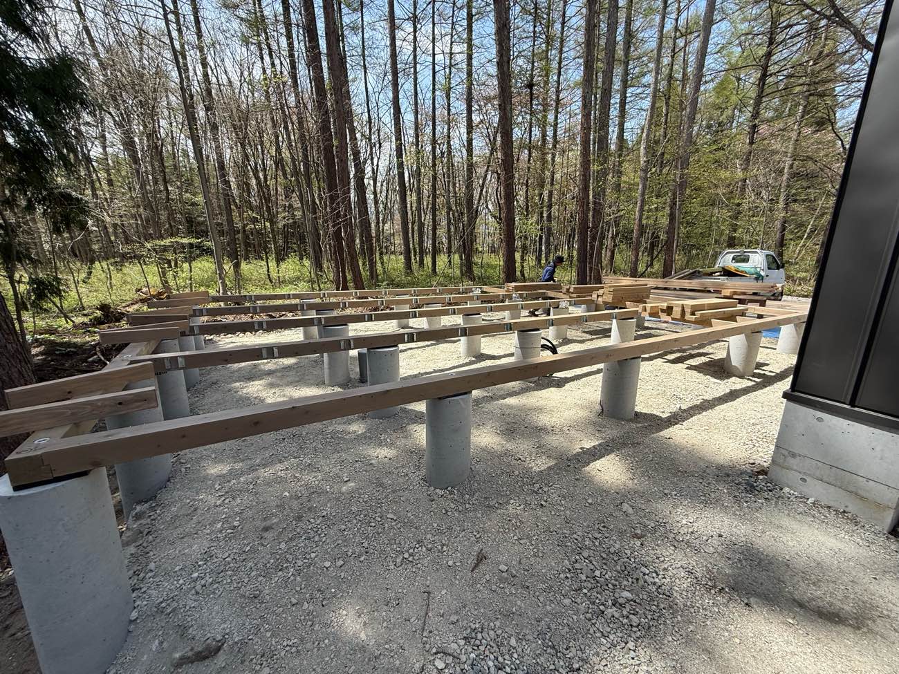 BUBU chalet HAKUBA　デッキ工事が始まりました！